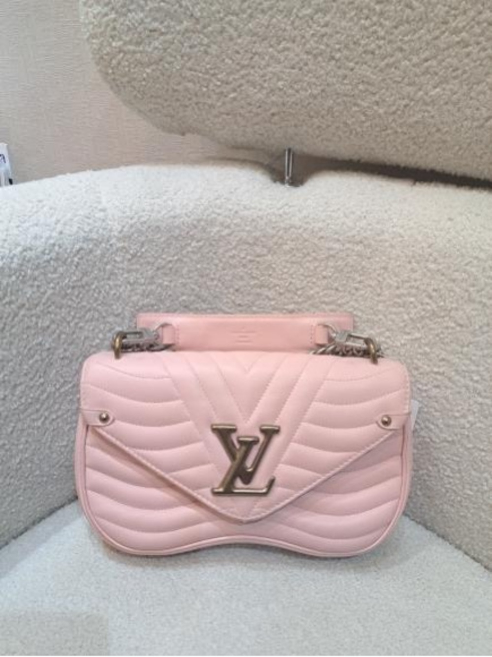 Louis Vuitton New Wave Leather Quilted Chain Bag